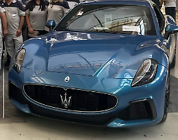 Stellantis, ecco l'ultima Maserati di Mirafiori (e addio a 250 lavoratori)