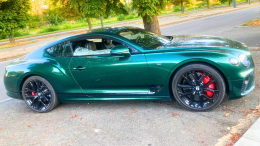 Auto, una Bentley da 300mila euro saccheggiata davanti allo Juventus Stadium. E' di un giocatore?