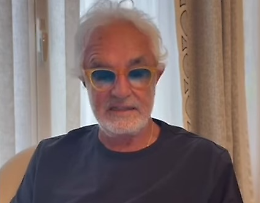 Flavio Briatore attacca i giornalisti: "Crazy Pizza Torino? Assumeremo circa 30 persone, io porto lavoro"