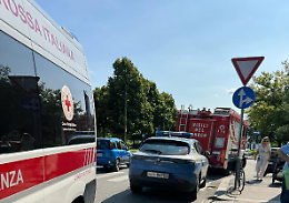 Sessantenne morto da una settimana: lo ritrovano sul divano-letto