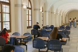 Torino d’estate e studenti fuorisede: tra servizi ridotti e permanenze forzate