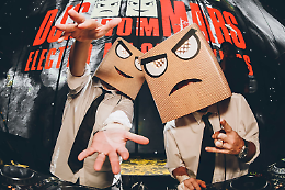 I Djs From Mars: "Nessuno ci ha mai visti in volto ma abbiamo conquistato anche David Guetta"