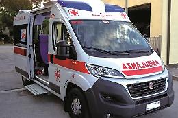 Barengo, schianto tra auto e moto: ferito gravemente un 17enne