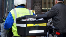 Cuneo, il servizio "Seguimi" di Poste Italiane garantisce la tua corrispondenza anche in vacanza
