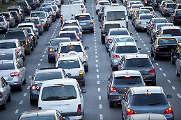 Weekend da incubo in autostrada: le fasce orarie da evitare e i momenti migliori per mettersi in viaggio