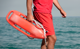 A Rimini i bagnini di salvataggio sono pronti a scioperare
