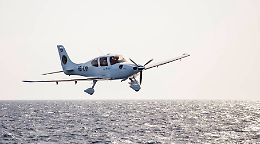 Fermato l'aereo che cerca i migranti nel Mediterraneo