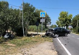 Motociclista 31enne muore sulla provinciale, gravissimo il suo passeggero