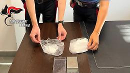 Cocaina per decine di migliaia di euro nell'hotel: arrestato dai carabinieri