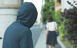 «Oggi tu muori» L’incubo di Maria, 22 anni. Perseguitata per mesi dal padre di suo figlio