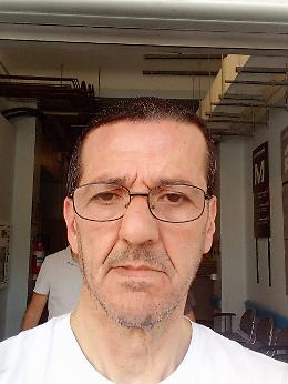 Un malato “intrappolato” nella burocrazia: «Non posso neanche prendere le medicine»