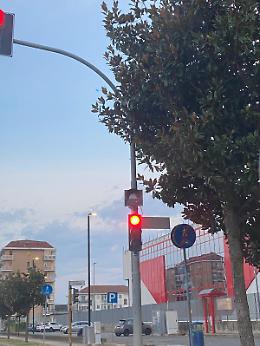 A Leinì, il contasecondi del semaforo ha regalato emozioni (ma per pochissimo tempo)