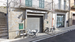 Anziano torinese accoltella la giovane barista, spara ai carabinieri e si toglie la vita