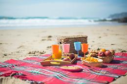 Estate e disturbi digestivi: la guida completa per pranzi in spiaggia sereni