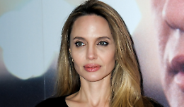 Jolie cambia vita: sarà in Cambogia?