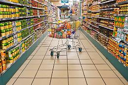 Torino, supermercati e farmacie aperti anche oggi: cosa resta accessibile in città