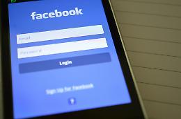 Facebook, come capire se qualcuno ha violato il tuo profilo (e cosa fare subito per proteggerti)