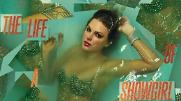 Taylor Swift lancia il Portofino orange glitter: sarà il nuovo colore di tendenza?