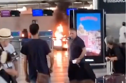 Paura a Malpensa, uomo appicca il fuoco vicino ai check in: evacuato il terminal 1
