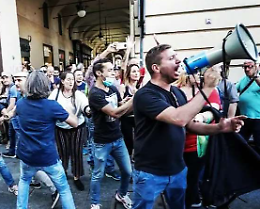 Raduni in piazza: Liccione, ex leader No Green Pass, indagato per istigazione (dopo 4 anni)