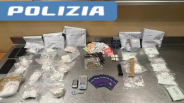 Domodossola, blitz antidroga: 20enne arrestato con 2 chili di cocaina e un’arma