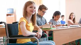 Regione Piemonte, 5 milioni alle scuole per assistere gli studenti con disabilità