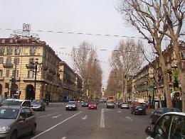 Torino, riaperto il viale centrale di corso Vittorio Emanuele: conclusi i lavori Gtt