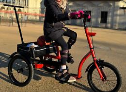 Torino, ritrovata la bici speciale rossa rubata alla piccola Olivia