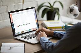 Licenziati per errore via email: bufera sulla banca internazionale