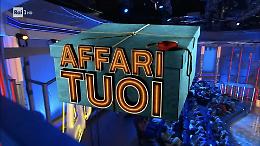 Affari Tuoi riparte stasera su Rai1: nuovo regolamento e sfida con Gerry Scotti