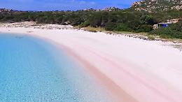 Vendeva online la sabbia di una spiaggia sarda: la denuncia del GrIG