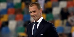 Čeferin: “La guerra devasta i civili, ma il calcio non può punire gli atleti”