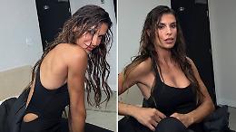Elisabetta Canalis e l'effetto bagnato: l'acconciatura che farà tendenza nell’autunno 2025