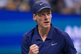 Jannik Sinner doma Felix Auger-Aliassime e sarà ancora finale contro Carlos Alcaraz, ecco a che ora si giocherà