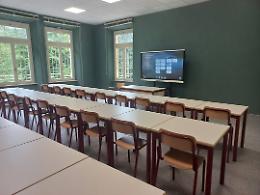 Finito il restiling di Villa 6: riapre la sede del Curie-Levi di Collegno