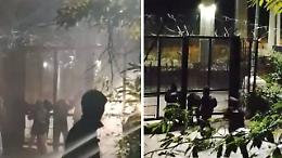 No Tav lanciano pietre al cantiere: la polizia risponde con gli idranti