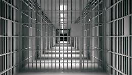 Detenuto di 260 chili bloccato in ospedale: l’Italia non ha un posto per lui