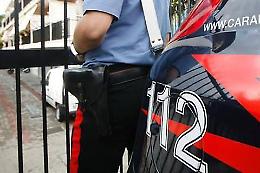 Sgozzato con una bottiglia rotta in corso Vercelli: arrestato il tunisino 32enne
