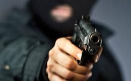 Rapina armata in sala slot: in fuga con 4mila euro - e una moto rubata