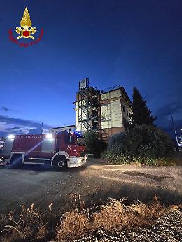 Volpiano, ex Eurhotel in fiamme, i responsabili tutti minorenni