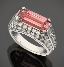 Un diamante rosa da 1,2 milioni all’asta Bolaffi di Torino