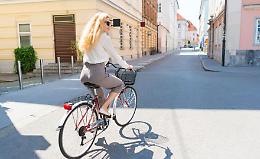 Alba, mobilità sostenibile al centro: incontro pubblico con Comune, scuole e cittadini
