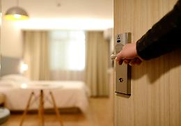 La capitale sotto accusa: hotel alle stelle nei giorni dei concerti