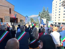 Nuova scuola di Sauze d'Oulx, taglio del nastro col ministro