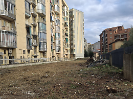 Il cantiere "fantasma" bonificato dopo 13 anni: «Ora facciamo un orto urbano»
