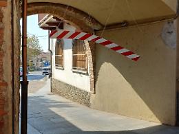 Rivalta: l'Arco del Rivellino di nuovo vittima del traffico moderno