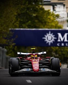 Ferrari sotto assedio, Vasseur senza risposte: c'è Horner libero