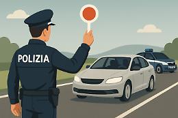 Patente comprata, scatta la truffa: fino a 8 anni di carcere per chi paga e per chi rilascia