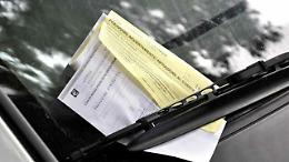 Falsi verbali sulle auto: la truffa che svuota il conto in pochi click
