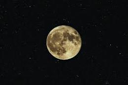 Non perdere la Superluna del 7 ottobre: il fenomeno che incanta il cielo